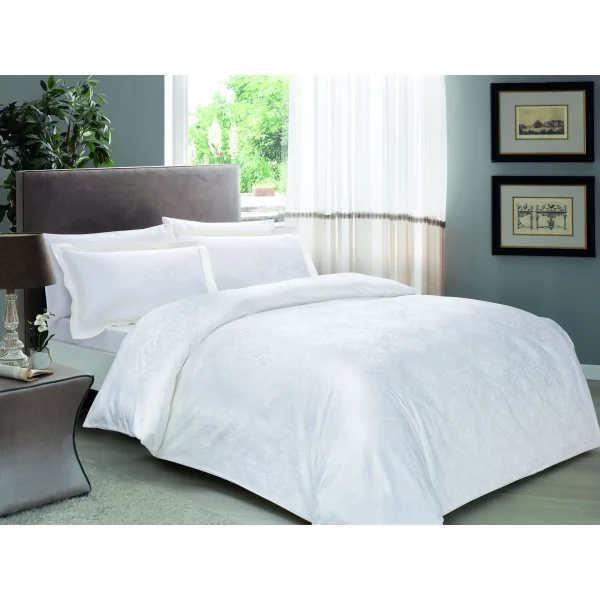 Lenjerie de pat Daria alb TAC din bumbac satinat deluxe, 100% bumbac natural, design modern, cadou elegant