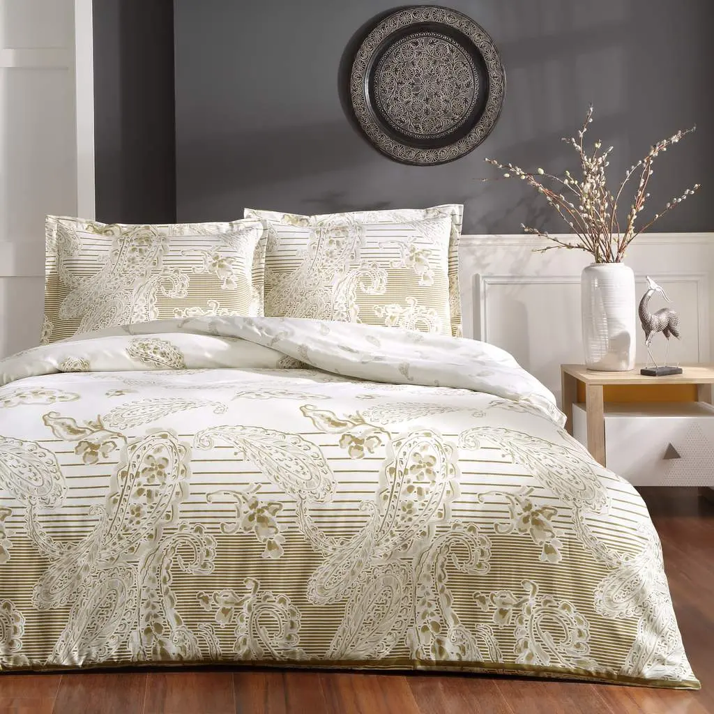 lenjerie-de-pat-paisley-gold-TAC-bumbac-satinat-deluxe-jpg Lenjerie de pat Paisley gold TAC din bumbac satinat DELUXE, 100% natural, design modern, tratată antisifonare - imagine 1