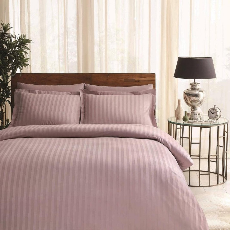 lenjerie-pat-damasc-tac-place-lila Lenjerie de pat Place lila TAC din bumbac satinat DELUXE, 100% natural, cadou elegant - imagine 1